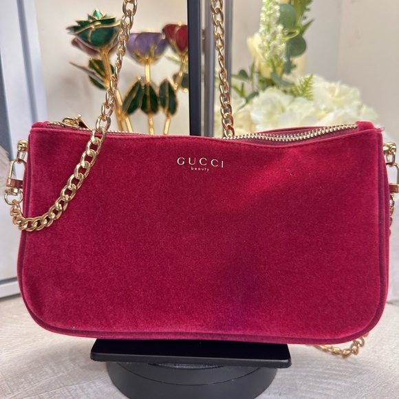 Gucci Beauty Cosmetic Bag with Chain - Picture 1 of 6